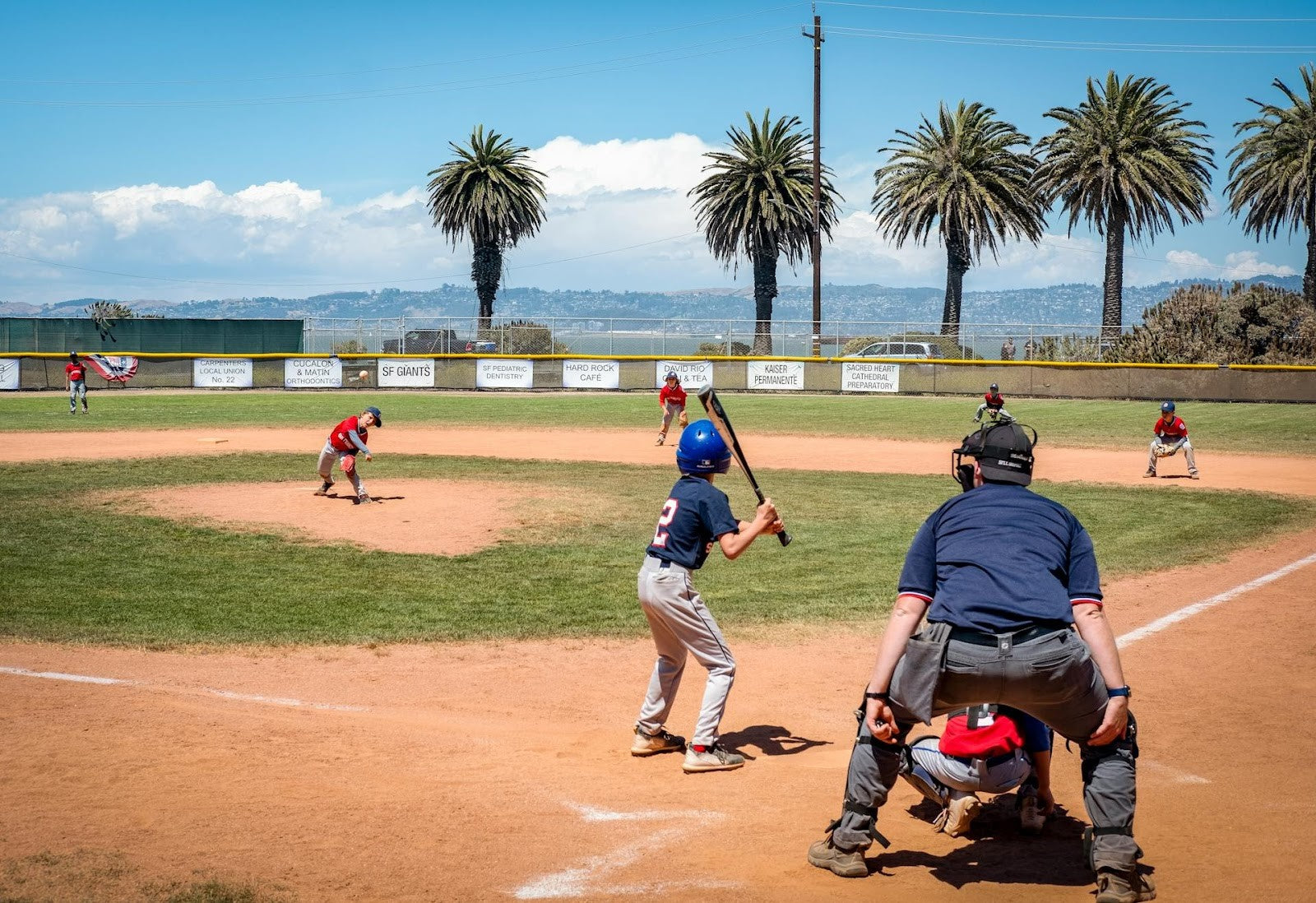 Tips for Young Baseball Players To Improve Bat Swing